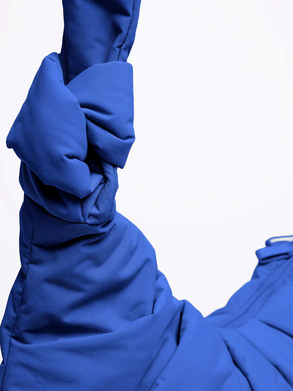 Torba na ramię GOT BAG Pleat Moon Bag Large Cobalt