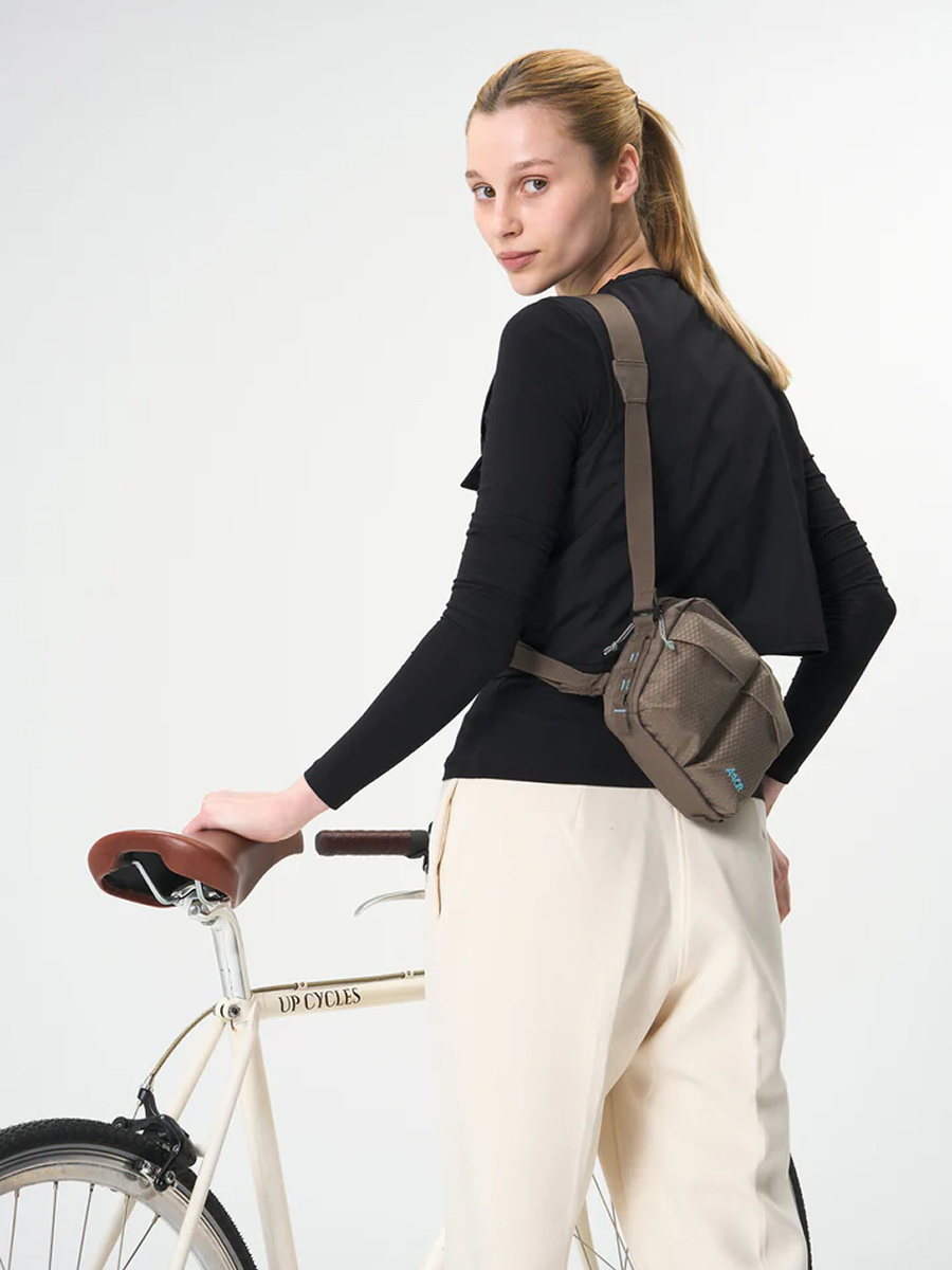 Torba rowerowa na ramię AEVOR UT Pouch Utility Black